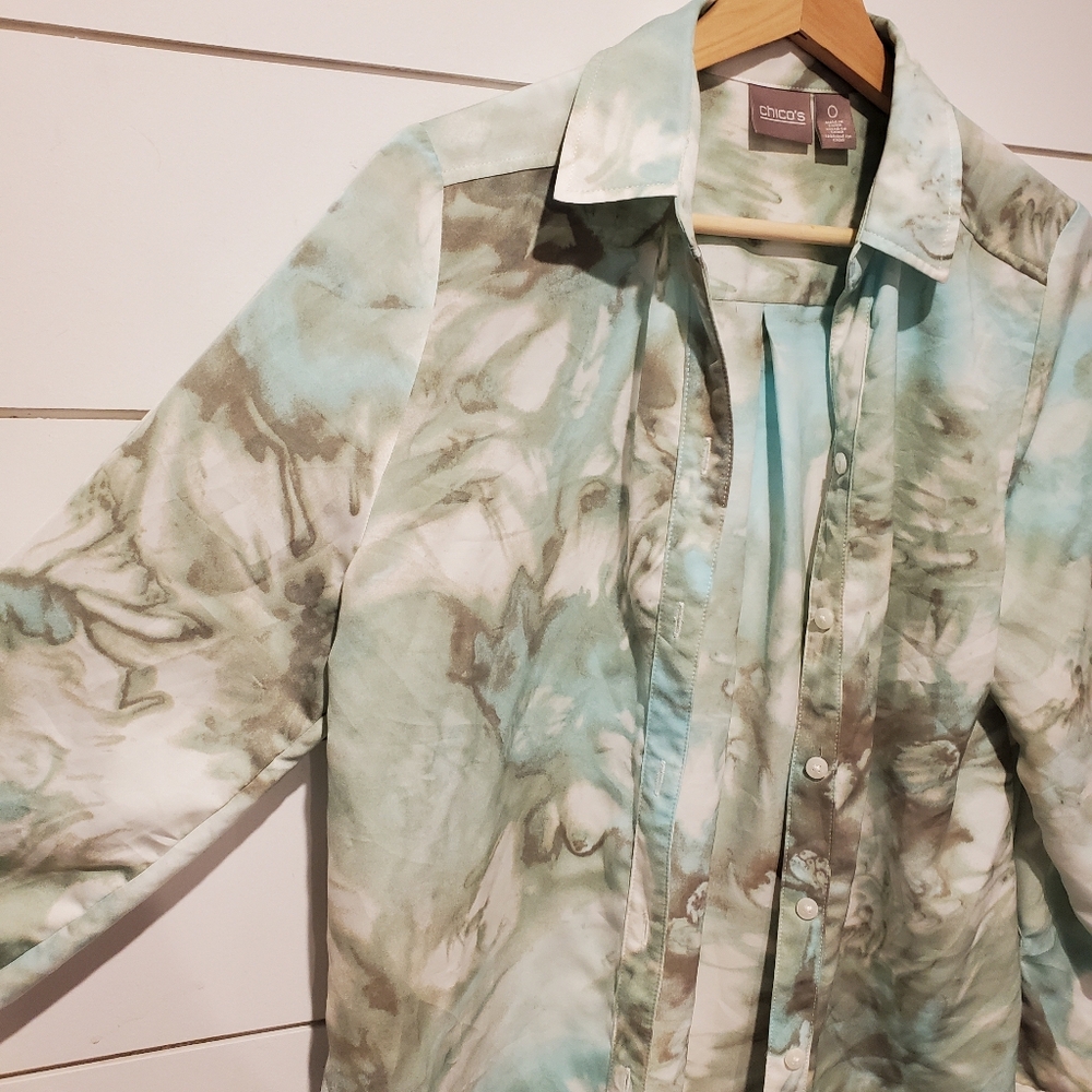 Chicos XS Art blouse Lightweight Oversized Button Collar Watercolor Blue Flowers